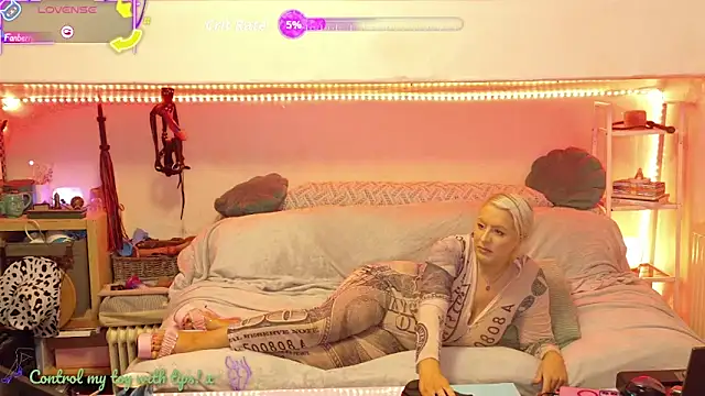 Snapshot of GoddessAlimony chatting on September 14, 2025, 2:01 am GoddessAlimony online show from September 14, 2025, 2:01 am