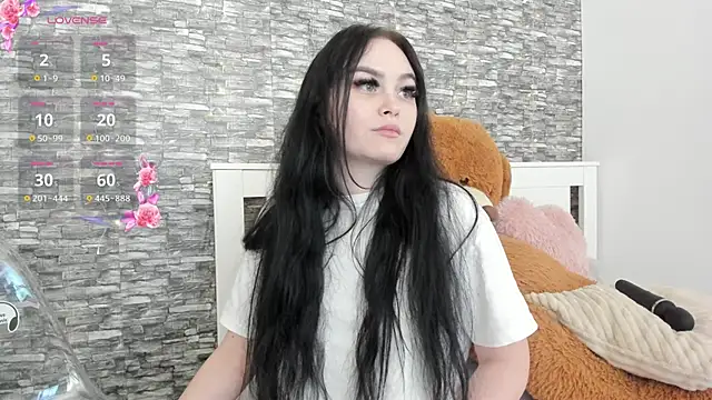 KairraPotts online show from September 27, 2025, 6:14 pm