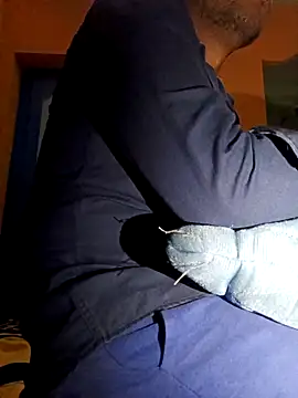 bigcock thick online show from October 24, 2025, 3:44 pm