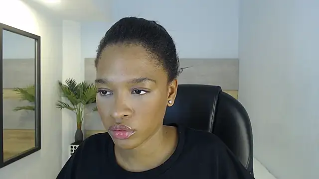 brendathompson  online show from September 20, 2025, 2:38 am