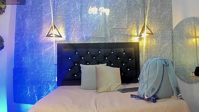 emberhodson online show from September 10, 2025, 10:47 am