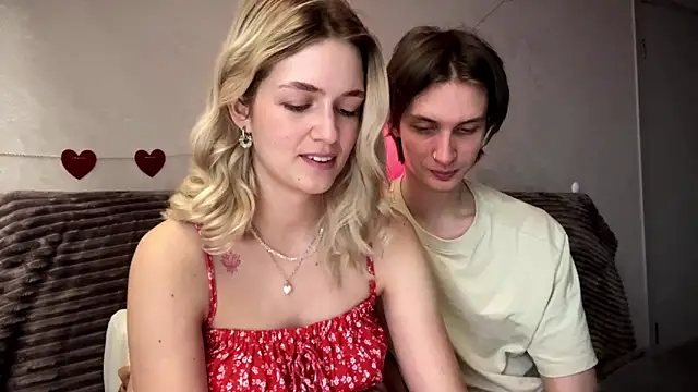 Snapshot of amandatalk chatting on September 11, 2025, 5:40 am amandatalk online show from September 11, 2025, 5:40 am