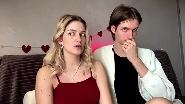 Snapshot of amandatalk chatting on September 12, 2025, 5:40 am amandatalk online show from September 12, 2025, 5:40 am