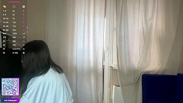 ErlinaBuoy online show from March 26, 2026, 6:33 am