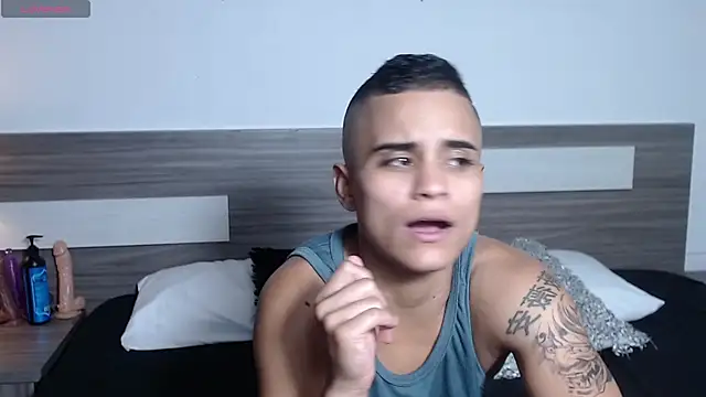 Liiamthompson online show from December 21, 2025, 9:26 pm