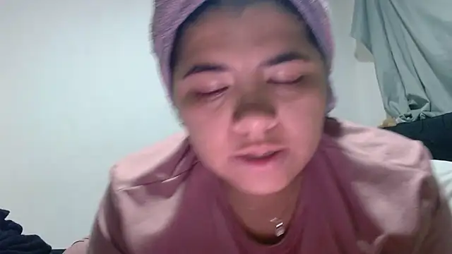 viccky vick online show from April 21, 2026, 2:03 am