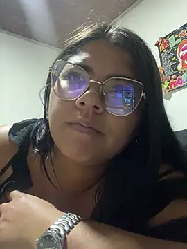 viccky vick online show from February 26, 2025, 11:43 am