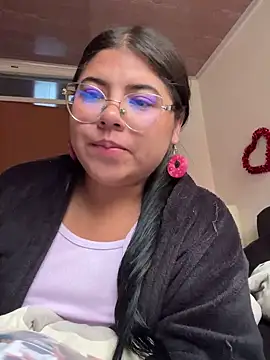 viccky vick online show from March 11, 2025, 5:13 pm