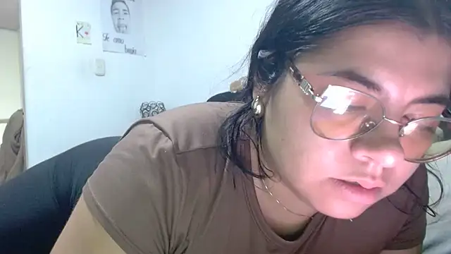 viccky vick online show from June 12, 2026, 1:47 am