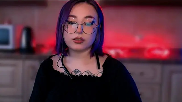 purplewitch online show from February 17, 2025, 11:02 am