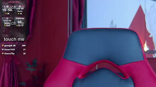 AuroraStartrainn online show from March 15, 2025, 6:54 pm