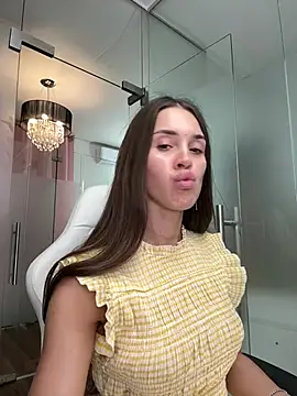 Snapshot of Anya-Ray chatting on July 13, 2026, 11:20 am Anya-Ray online show from July 13, 2026, 11:20 am
