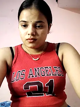 Snapshot of RAYI_123 chatting on April 30, 2026, 2:13 pm RAYI 123 online show from April 30, 2026, 2:13 pm