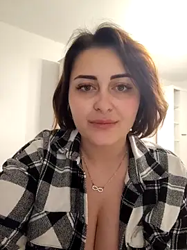 katie elon online show from March 16, 2025, 12:34 am