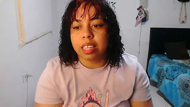 alexandraluv online show from November 29, 2025, 11:05 pm