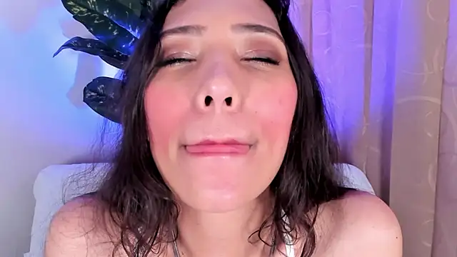 Snapshot of Miss_veronicaa2 chatting on April 28, 2026, 1:15 pm Miss veronicaa2 online show from April 28, 2026, 1:15 pm