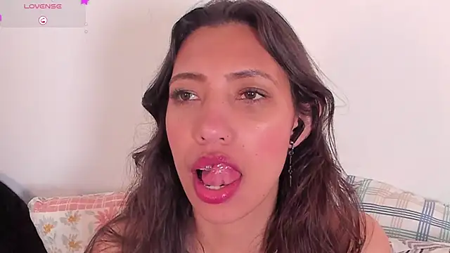 Miss veronicaa2 online show from March 21, 2025, 5:12 pm