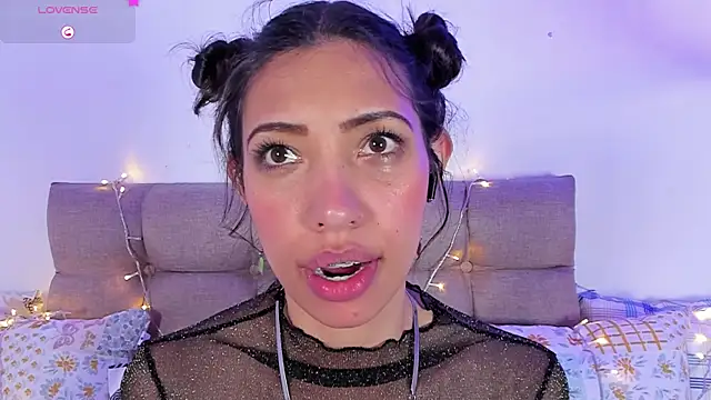 Miss veronicaa2 online show from February 18, 2025, 3:20 pm