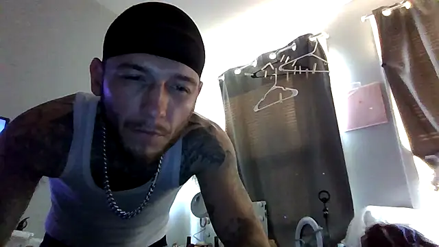 cruz815 online show from May 19, 2026, 10:17 pm