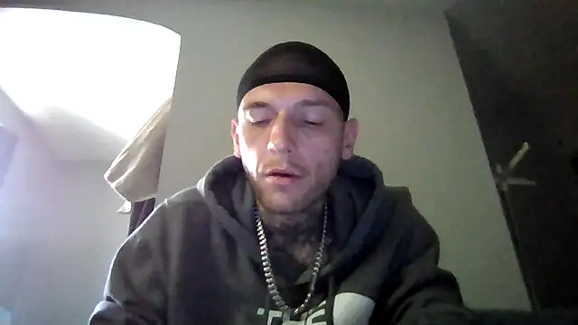 Snapshot of cruz815 chatting on July 24, 2026, 3:52 pm cruz815 online show from July 24, 2026, 3:52 pm
