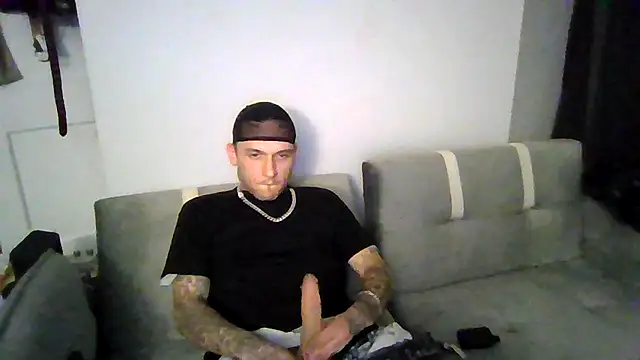 cruz815 online show from November 20, 2025, 10:42 pm