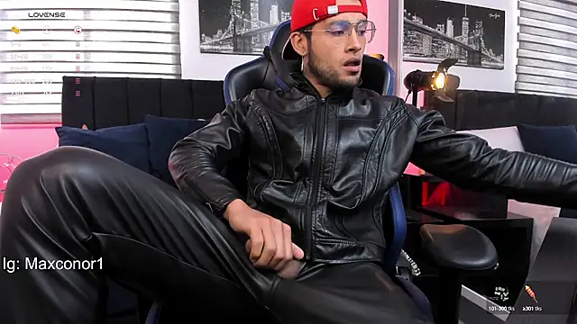 Max Conor1 online show from March 12, 2025, 4:35 pm