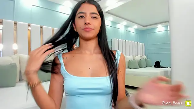 eva roseee online show from October 23, 2025, 9:35 pm