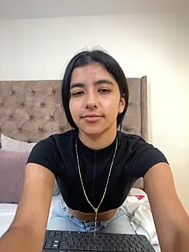 eva roseee online show from February 10, 2026, 9:25 pm