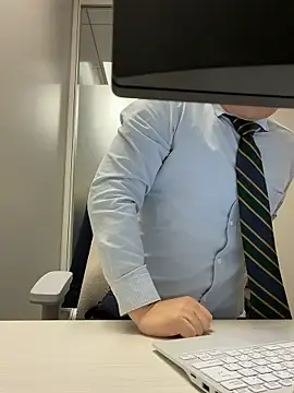 Nobu 469 online show from November 17, 2025, 9:46 am