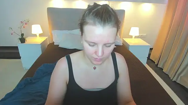 Snapshot of Jenny_Jimmy chatting on July 1, 2026, 9:20 am Jenny Jimmy online show from July 1, 2026, 9:20 am