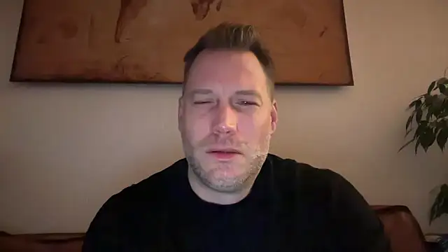 Christian87xxx online show from December 17, 2025, 6:40 am