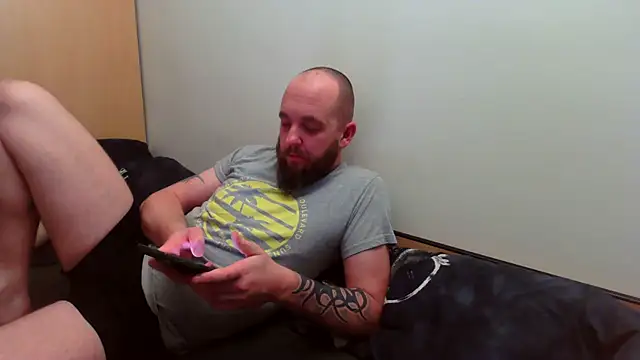 Chester 2006 online show from March 3, 2025, 6:13 pm