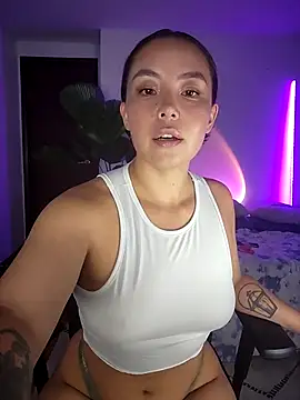 RenEnvy online show from March 11, 2025, 11:58 pm