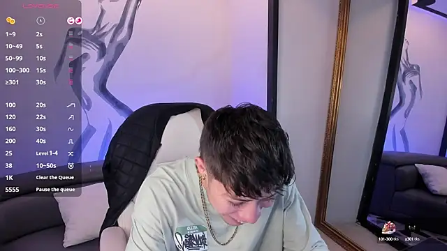 marcuscollins1  online show from February 27, 2025, 1:17 pm