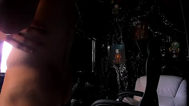 marcuscollins1  online show from February 18, 2025, 5:53 pm