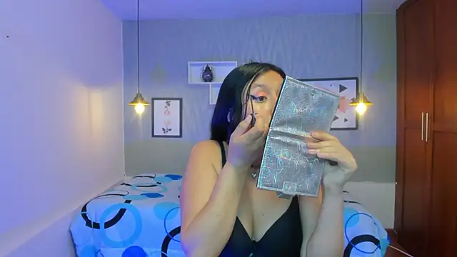 Nohemi louse online show from March 12, 2025, 10:39 pm