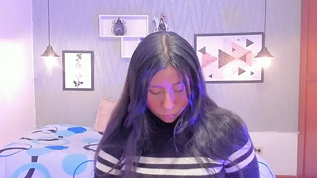 Nohemi louse online show from March 21, 2025, 7:24 pm