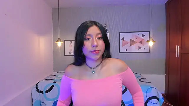 Nohemi louse online show from March 13, 2025, 7:28 pm