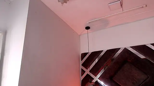 sara lopee1 online show from September 20, 2025, 11:59 am