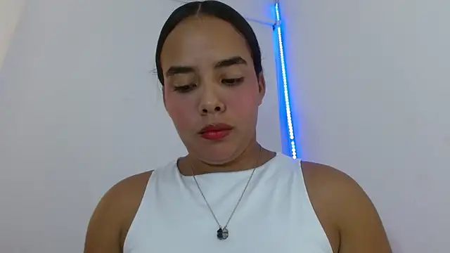 Roxy Stonee online show from September 24, 2025, 8:15 pm