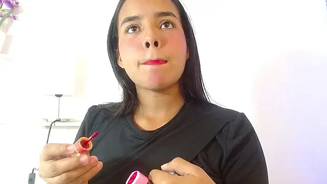 Roxy Stonee online show from November 19, 2025, 7:25 pm