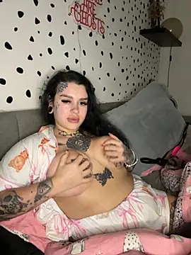 tempzzz12 online show from November 27, 2025, 8:48 am