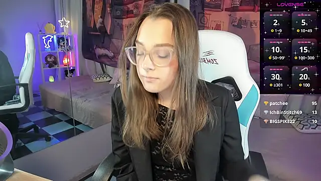 kaisajenner online show from March 5, 2025, 1:31 am