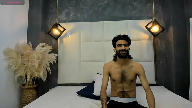 Arah issaa online show from November 19, 2025, 10:21 pm