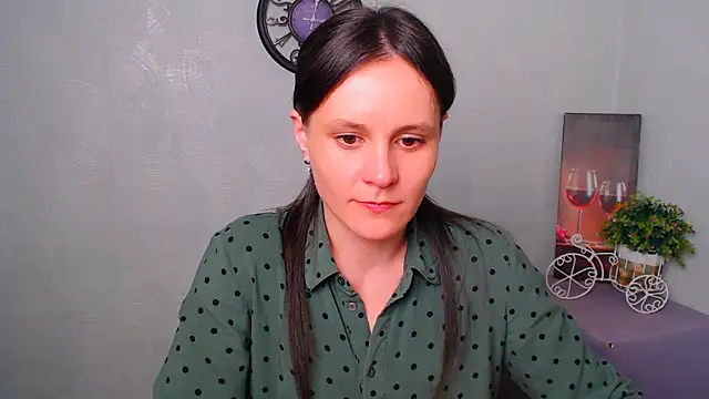 ValeriaHeart  online show from February 27, 2025, 3:59 pm