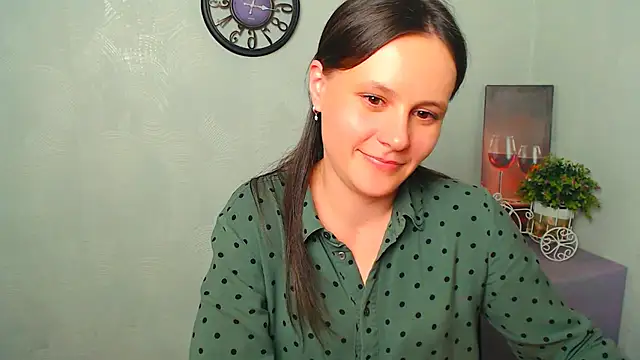 ValeriaHeart  online show from February 21, 2025, 12:38 pm