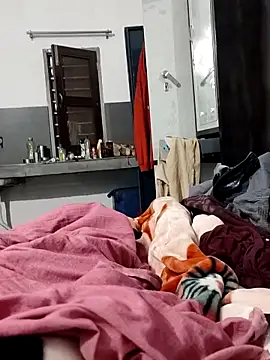 Hot funky boy online show from December 20, 2025, 2:42 pm