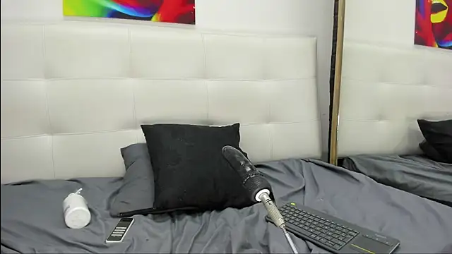 michell78sexy online show from February 12, 2025, 6:19 am