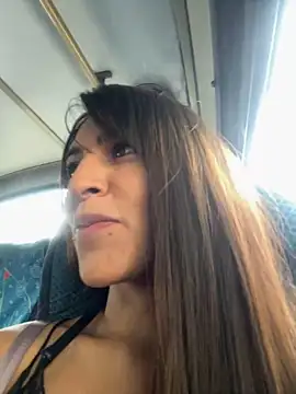 Sofiadelacruz online show from March 1, 2025, 3:05 pm