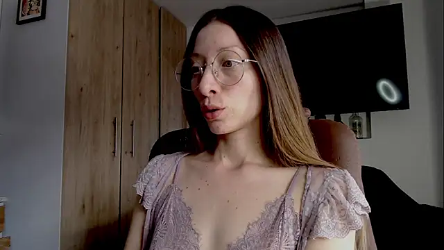 Carlin Diaz online show from November 28, 2025, 9:26 pm